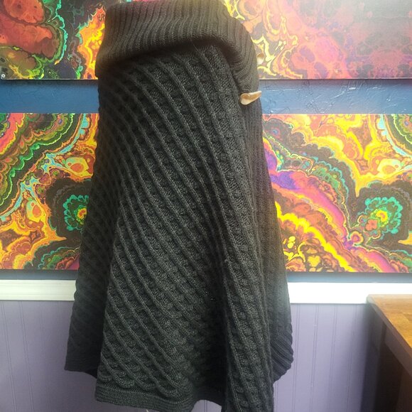 Charter Club ~ Sz OSFA ~ Black Poncho ~ Excellent Condition - Picture 3 of 8